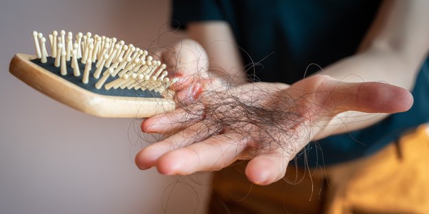 Mittel gegen Haarausfall: Diese Produkte halten wirklich, was sie versprechen