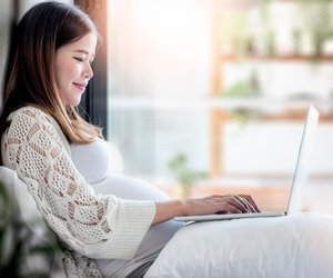 Passende Online-Hebamme für Schwanger­schaft, Stillzeit & Wochenbett finden