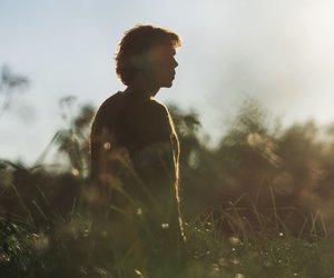 Psychologie: 5 Sätze, die mehr über dich und deine Kindheit verraten, als du denkst