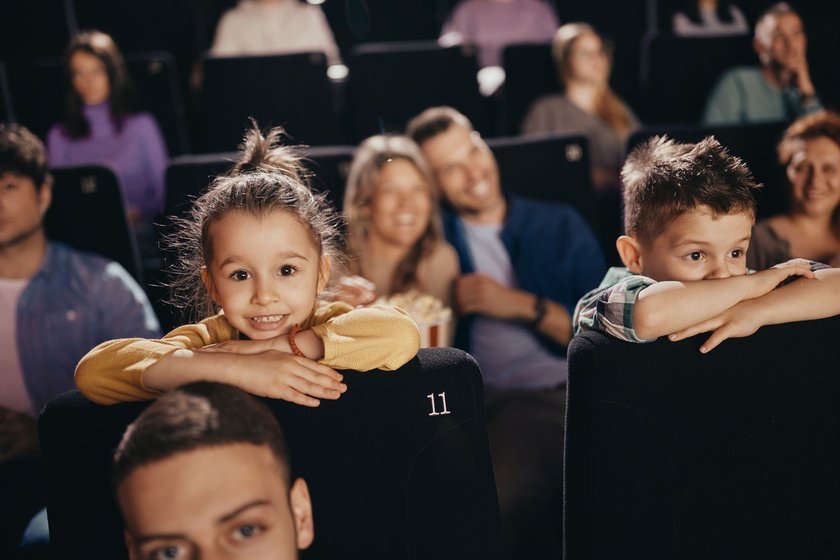 Geschenke für Mädchen: Besuch im Theater