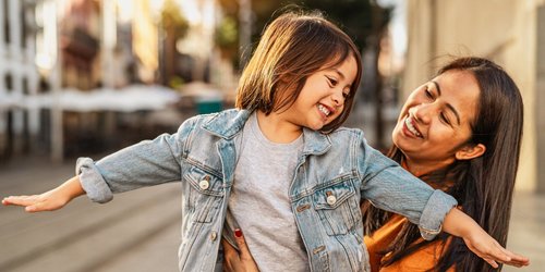 "Gefühle gesund regulieren": 8 überraschende Vorteile der Delfin-Erziehung
