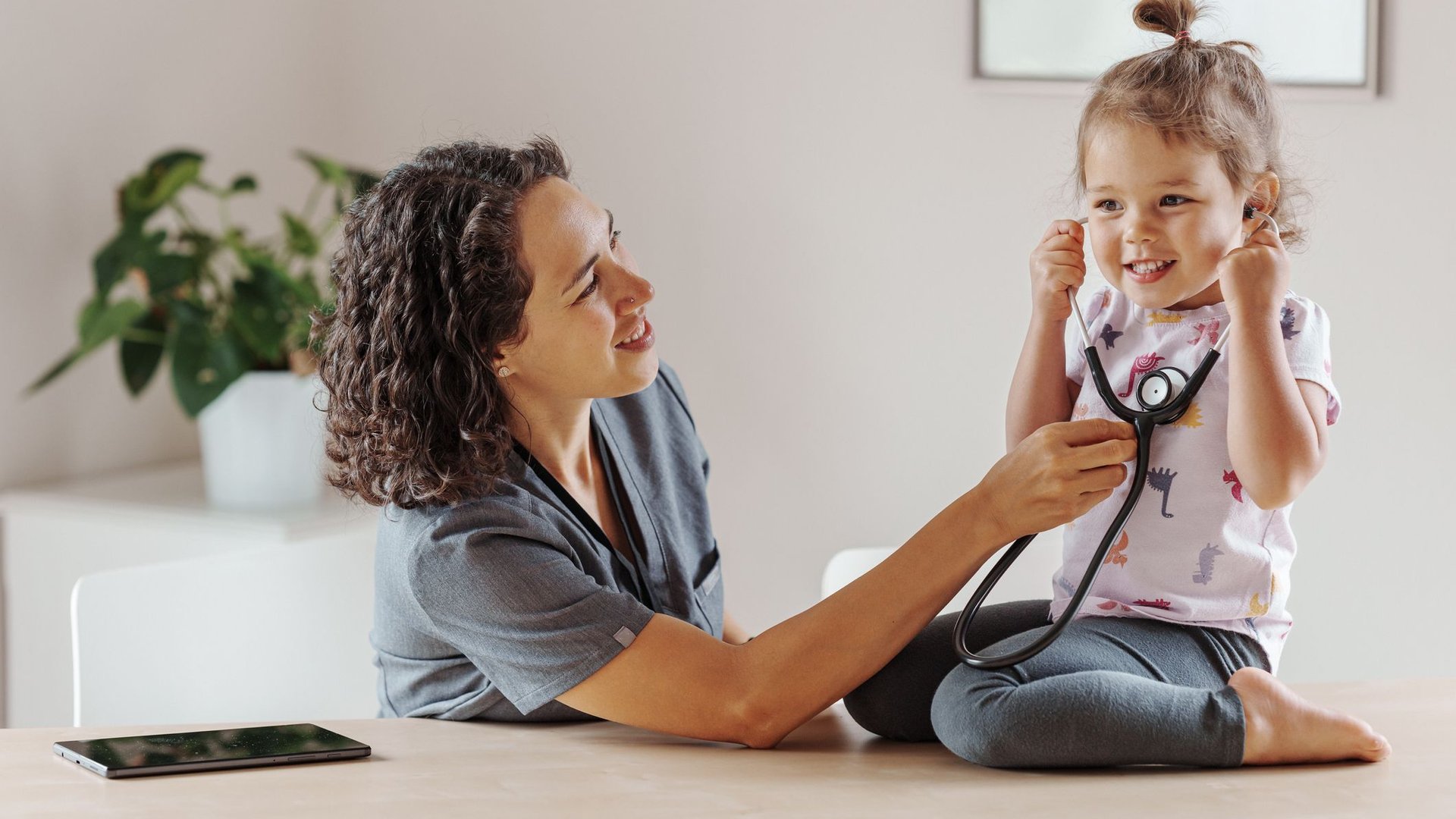 Puls bei Kleinkindern Was tun, wenn er zu hoch ist?