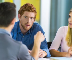 Psychologie: Diese 3 Gesprächsfehler machen dich sofort unsympathisch – Nr. 2 passiert fast allen!