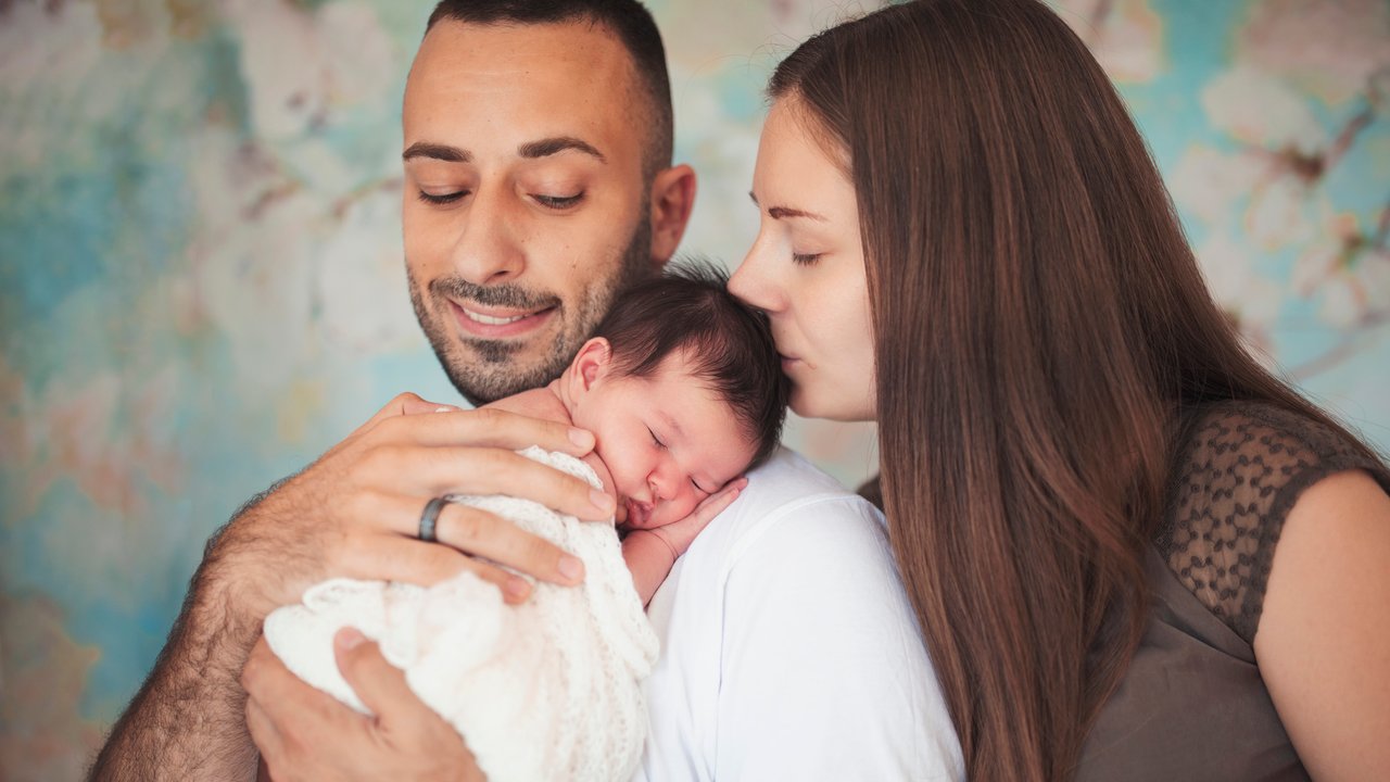 Kündigung in der Elternzeit: Eltern mit Neugeborenem