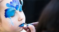 Elsa schminken: In nur 4 Schritten zum einfachen Eisköniginnen-Make-up!