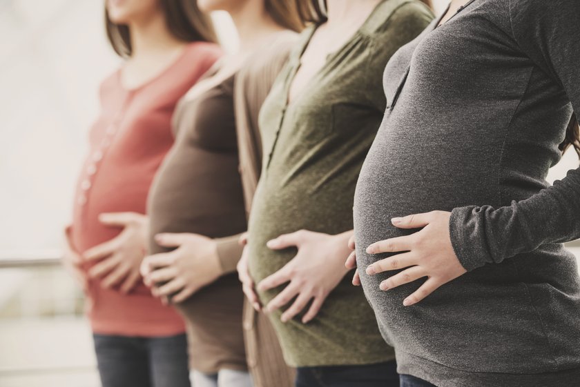 4 schwangere Frauen