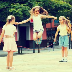 Boomer-Skills im Aussterben: 4 Fähigkeiten, die unsere Kinder heute nicht mehr lernen