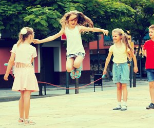 Boomer-Skills im Aussterben: 4 Fähigkeiten, die unsere Kinder heute nicht mehr lernen