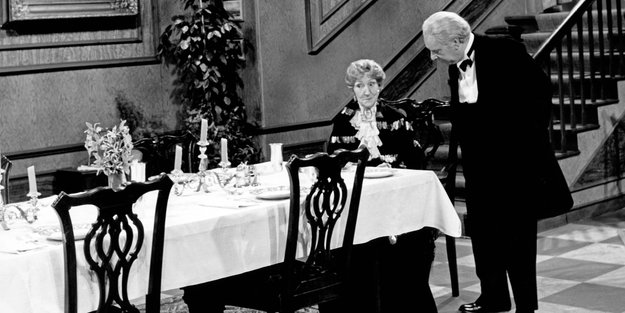 "Dinner for One"-Quiz: Zeige, wie gut du den Silvester-Klassiker kennst!