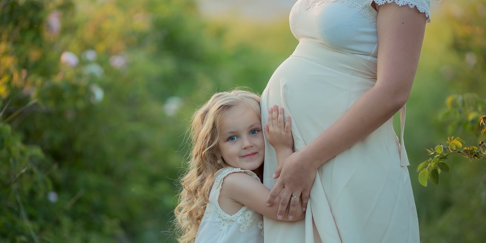 Bald Geschwisterkind: Wenn Mama ein Baby bekommt