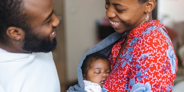 Babytragen bei Stiftung Warentest: Diese 3 Testsieger sind super bequem