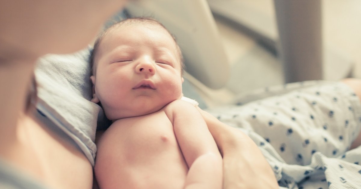 Schlafen babys lassen nackt Schlafplatz tagsüber: