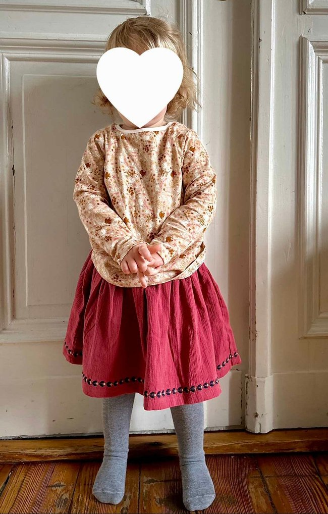 Eines der Outfits aus der Little Cigogne Kleiderbox