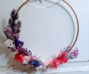 Flower Hoop: 3 einfache Anleitungen für hübsche Blumenkränze