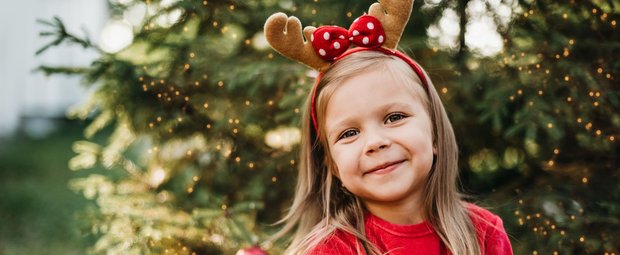 Von Kerzenschein und Tannenduft: Die schönsten Weihnachtsgedichte für Kinder