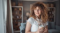 Frauenmanteltee bei Kinderwunsch: Wie er euch helfen kann