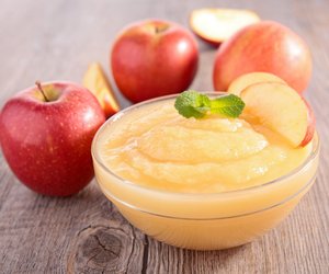 Apfelmus fürs Baby: Das sollten Eltern beachten