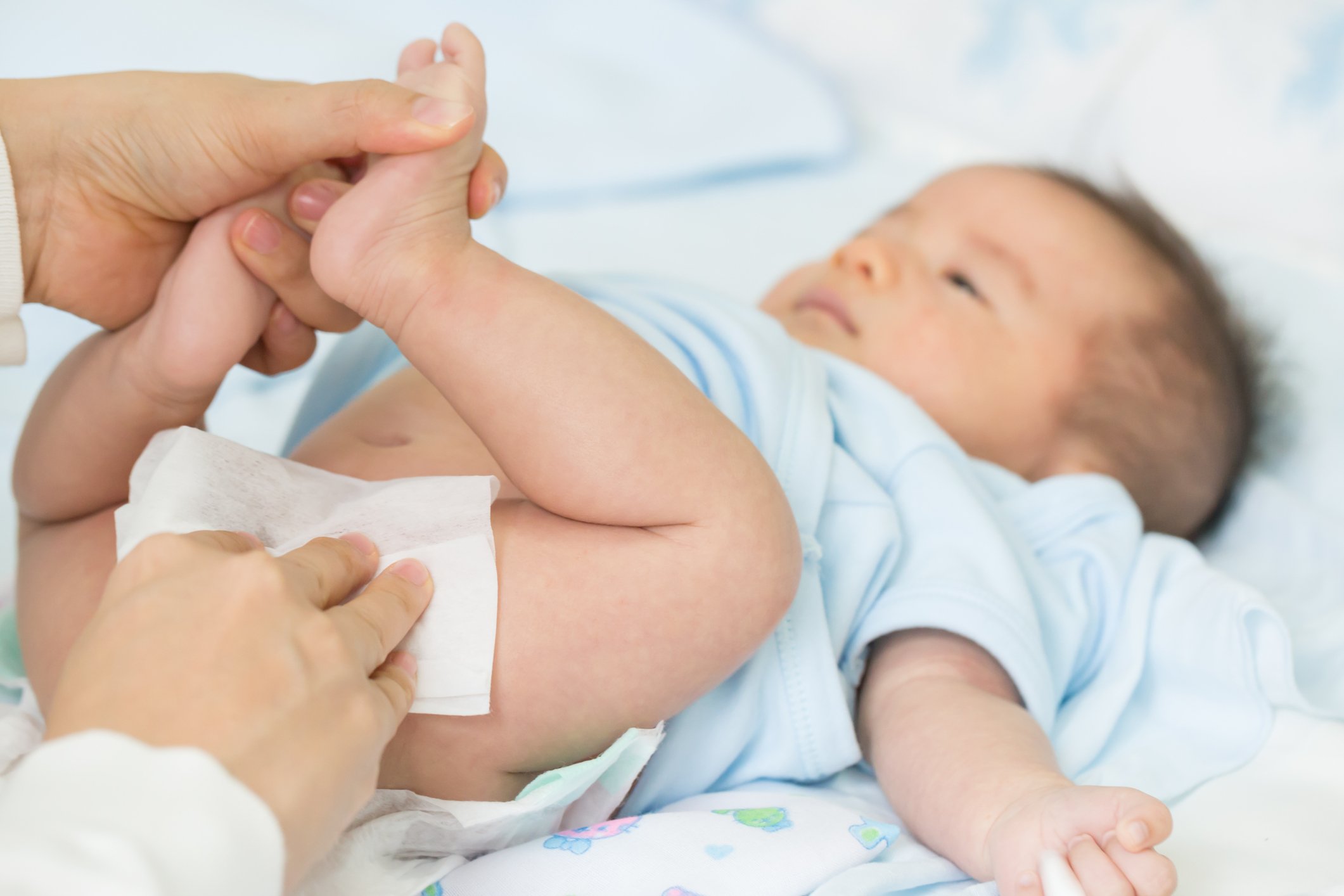 Stuhlgang Beim Baby 10 Farben Und Was Sie Besagen Familiede