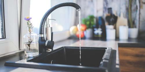 Eingefrorene Wasserleitungen im Winter: Das müsst ihr beachten