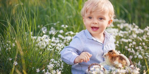 Jungennamen mit Stil: 20 coole Namen mit "C" für deinen Nachwuchs