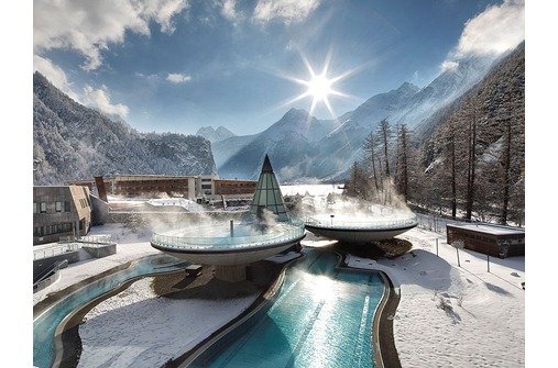 Winterurlaub für die ganze Familie: Aqua Dome in der Tiroler Therme Längefeld