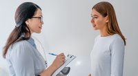 Das 1. Mal zum Frauenarzt: Wann der erste Frauenarzt-Termin sinnvoll ist und was euch erwartet