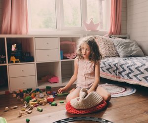 Wie Kinder lernen Ordnung zu halten und 6 Experten-Tipps zum Aufräumen