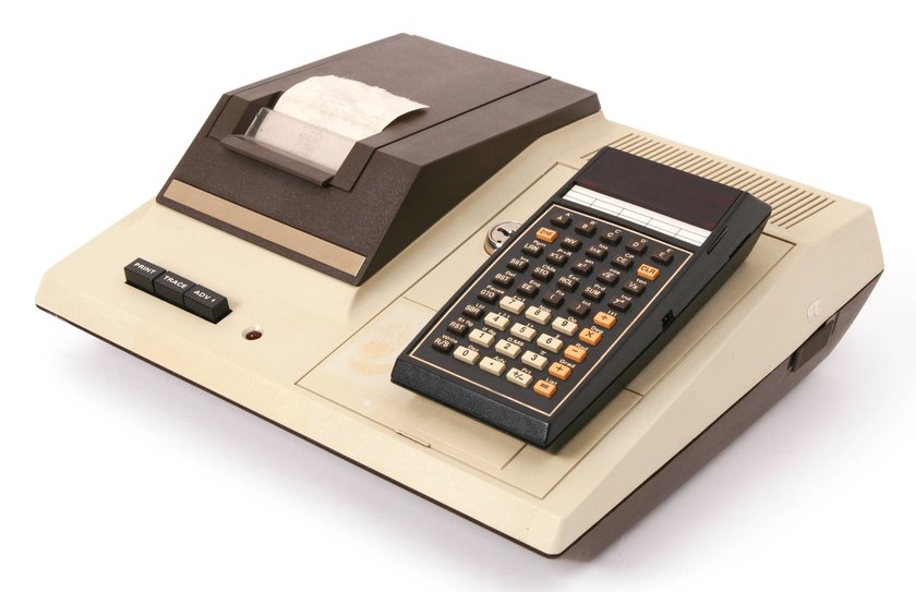 Calculators with printer Old 1970s style calculator with printer. Isolated on white PUBLICATIONxINxGERxSUIxAUTxONLY Copyright: xolanordalx 269784