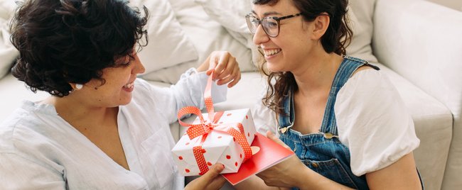 Geschenk zum Valentinstag gesucht? Wir haben 27 besondere Ideen für euren Lieblingsmenschen