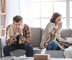 Neue Studie: Durch diese Symptome unterscheidet ihr eine Grippe von einer Corona-Infektion