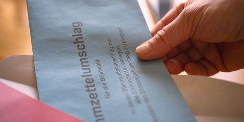 Bundestagswahl 2025: Warum Eltern am besten die Briefwahl beantragen sollten