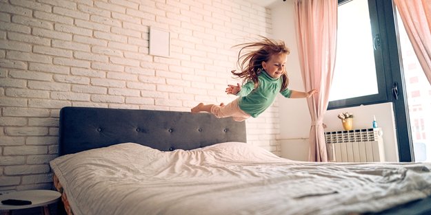 Die 5 besten Hüpfmatratzen, die euer Kind vor Freude springen lassen