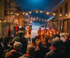 "Weihnachten in der Schustergasse": Wie der Krieg in den Weihnachtsfilm kam