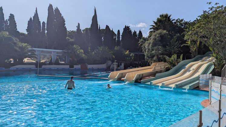 Schwimmspaß im Forte Village
