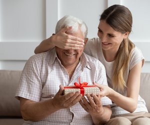 Geschenke für Oma und Opa: Ideen, die von Herzen kommen