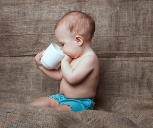 Früchtetee fürs Baby: Ein gesunder Durstlöscher?