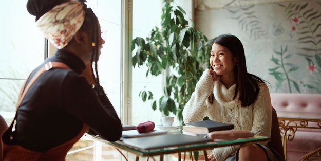 Entwicklungsgespräch in der Kita: Das erwartet dich & diese Fragen sind hilfreich