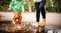 Regenwetter adé: Der niedliche Regen-Einteiler für Kleinkinder von Tchibo