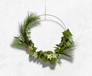 Minimalistisch,&#x20;modern,&#x20;mega&#x20;einfach&#x3A;&#x20;Dieser&#x20;DIY-Kranz&#x20;trifft&#x20;den&#x20;Nerv&#x20;aller&#x20;&#x00DC;30er