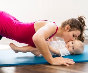 Rückbildungsgymnastik: Das solltet ihr als frischgebackene Mamas beachten