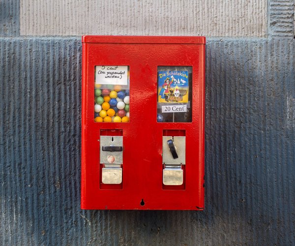 Alle Neune oder Strike? Was ist der Unterschied zwischen Kegeln und Bowling?