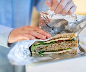 In welchen Müll kommt Alufolie? So ist sie richtig entsorgt