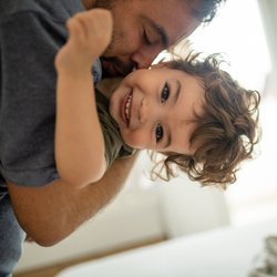 Schluss mit leeren Drohungen: 4 Strategien für Konsequenzen, die Kinder verstehen