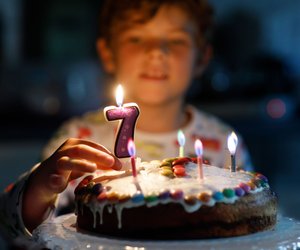 Kindergeburtstags-Ideen für 7-Jährige: Den 7. Geburtstag richtig cool feiern