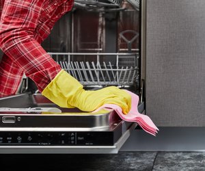 Spülmaschine reinigen: So funktioniert es Schritt für Schritt