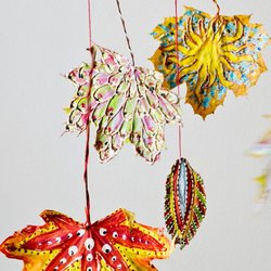 Basteln mit Blättern: Wie ihr aus Laub kleine Kunstwerke zaubern könnt
