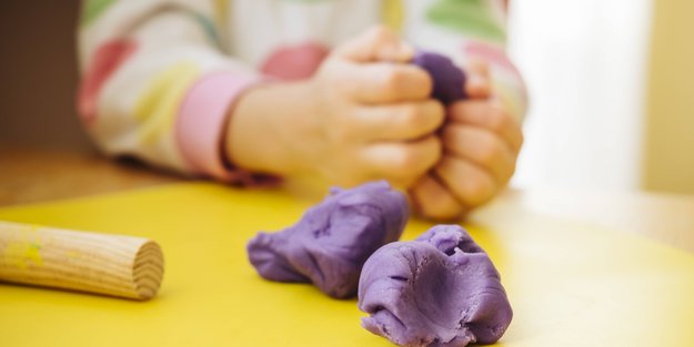 Taktile Wahrnehmungsstörung: Wenn Kinder manche Berührungen nicht ertragen können