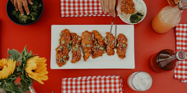 Total lecker: Koreanisches Hühnchen aus der Heißluftfritteuse im Handumdrehen