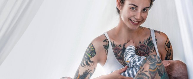 Mutter-Kind-Tattoo: Diese Tattoos sind emotional & wunderschön