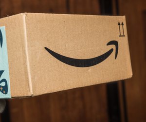 Bei Amazon erhältlich: Diese Bestseller-Schneekugel bringt Weihnachtszauber mit Licht und Musik